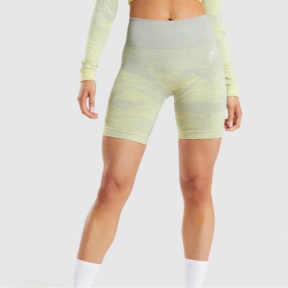 Gymshark Adapt Ombre Seamless Shorts